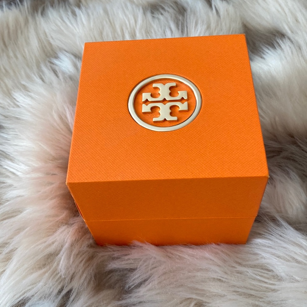 Tory Burch Women’s Watch black band with silver face